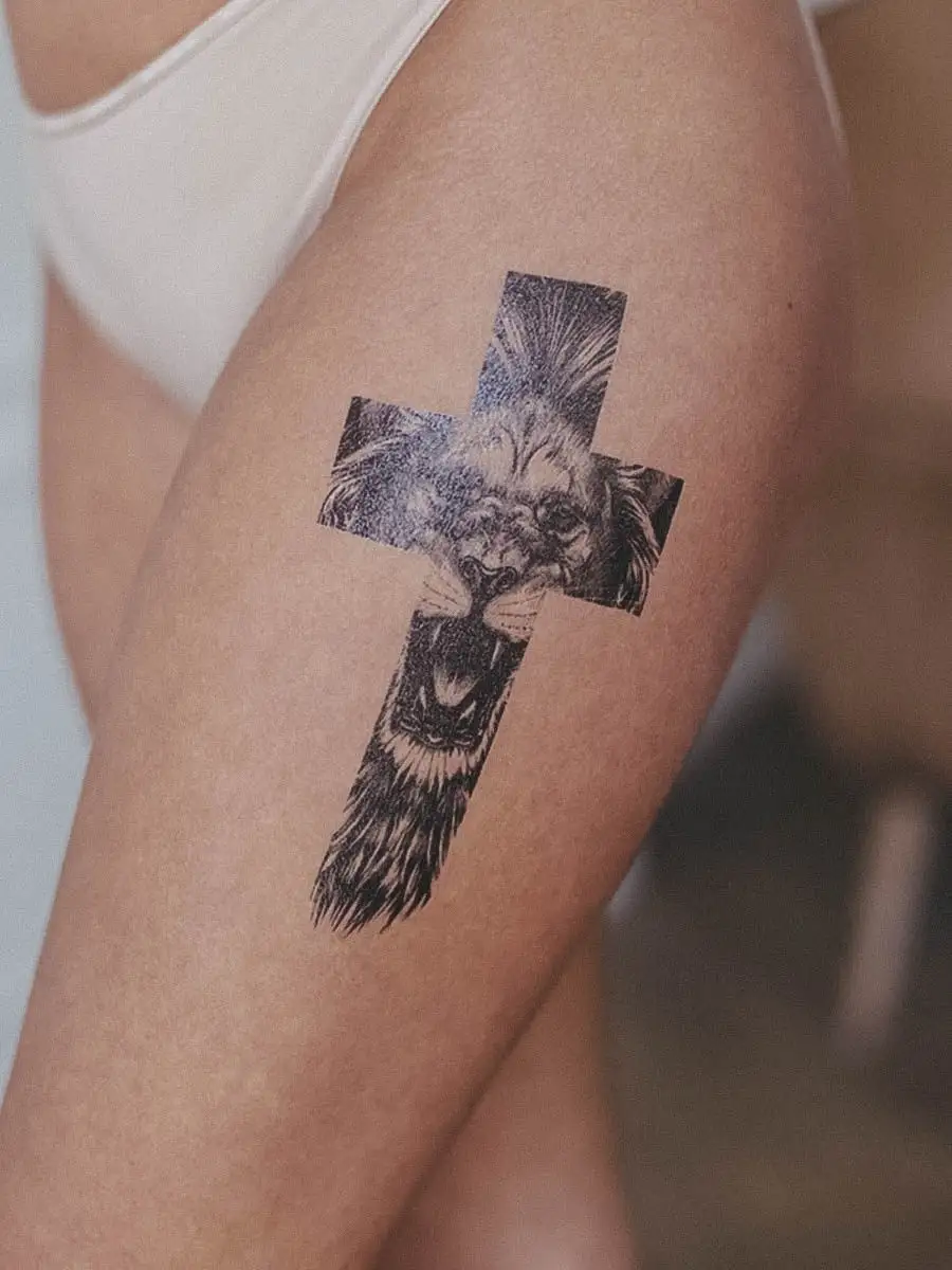Татуировки в виде креста (65 фото)